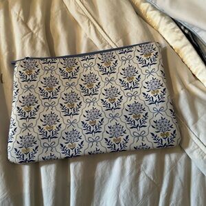 Floral Zip Pouch - Blue & Cream
